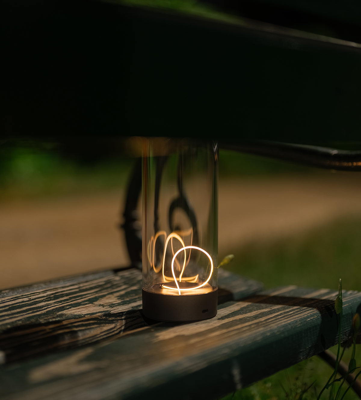 Lampe à faisceau nébuleux