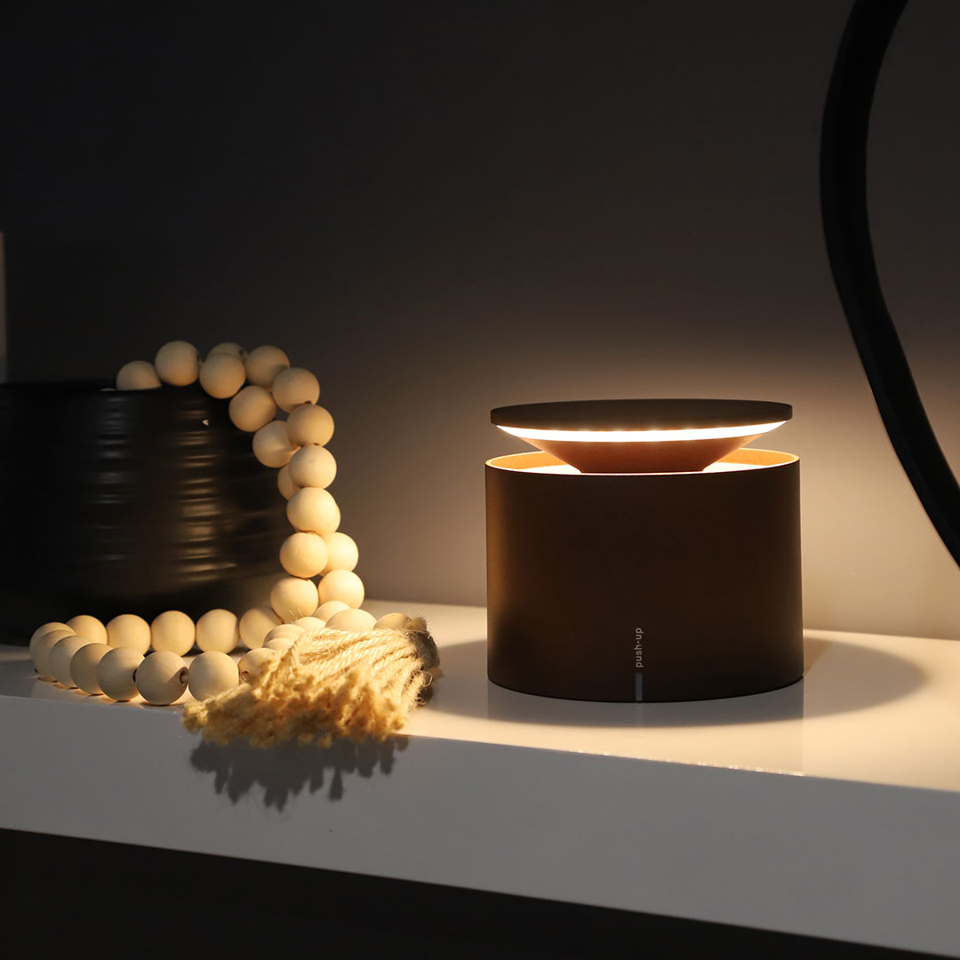 LUMA - lampe LED de table push-up